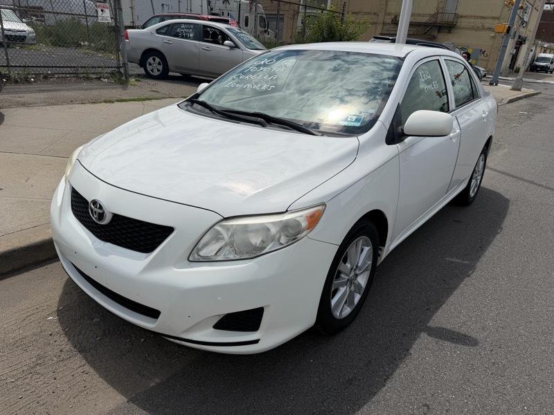 Toyota Corolla LE 4-Speed AT 2010