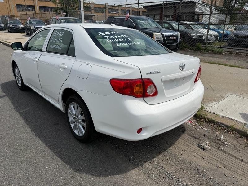 Toyota Corolla LE 4-Speed AT 2010