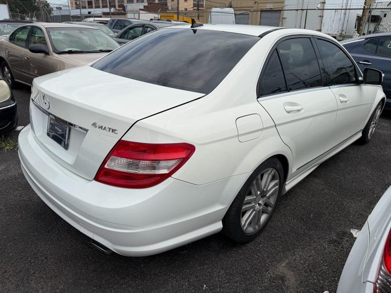 Mercedes-Benz C-Class C300 4MATIC Luxury Sedan 2009
