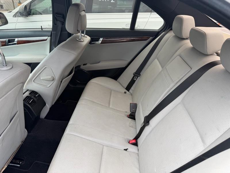 Mercedes-Benz C-Class C300 4MATIC Luxury Sedan 2009