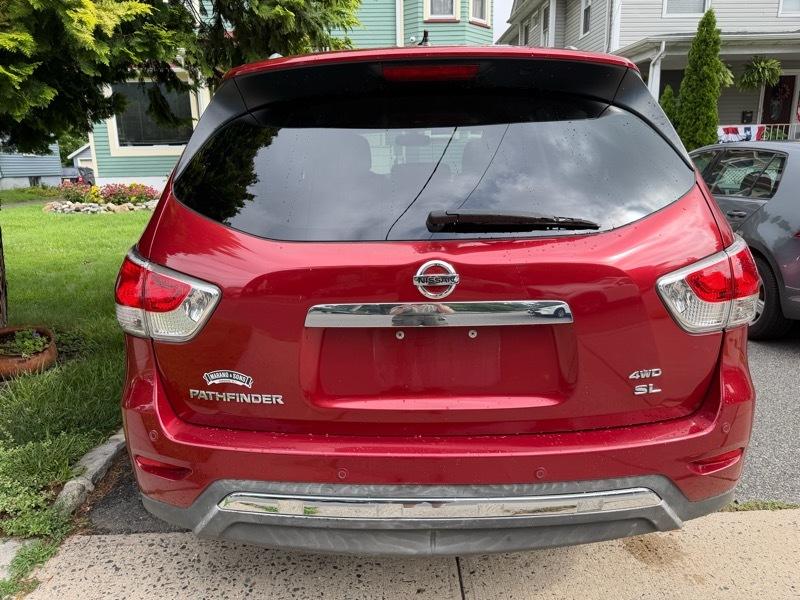 Nissan Pathfinder SL 4WD 2014
