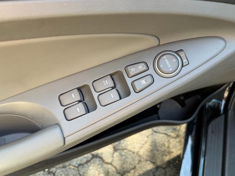 Hyundai Sonata GLS 2013