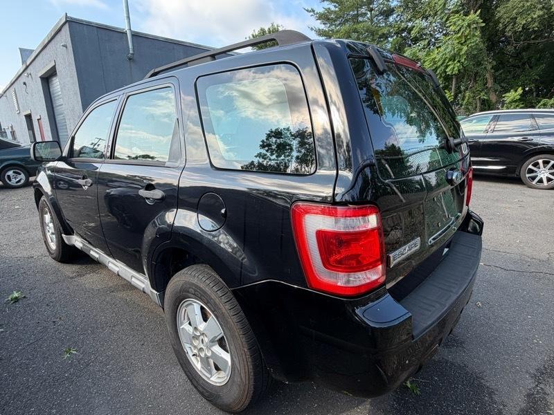 Ford Escape XLS FWD 2010