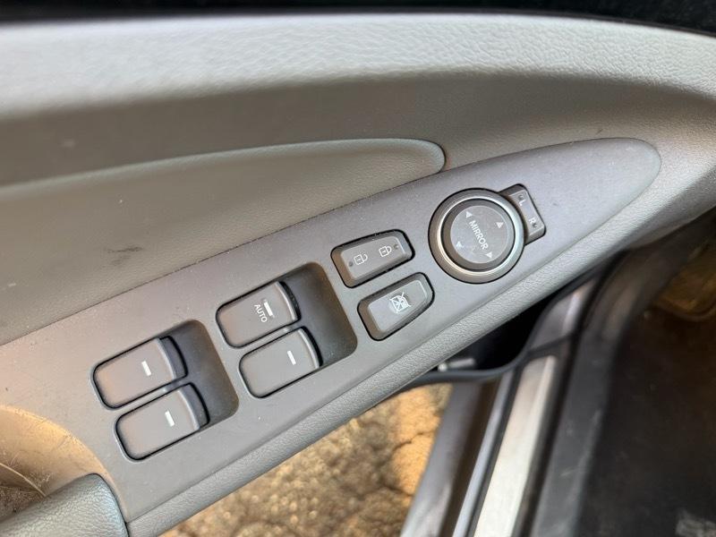 Hyundai Sonata Limited Auto 2012
