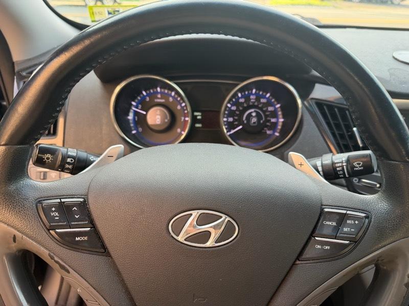Hyundai Sonata Limited Auto 2012