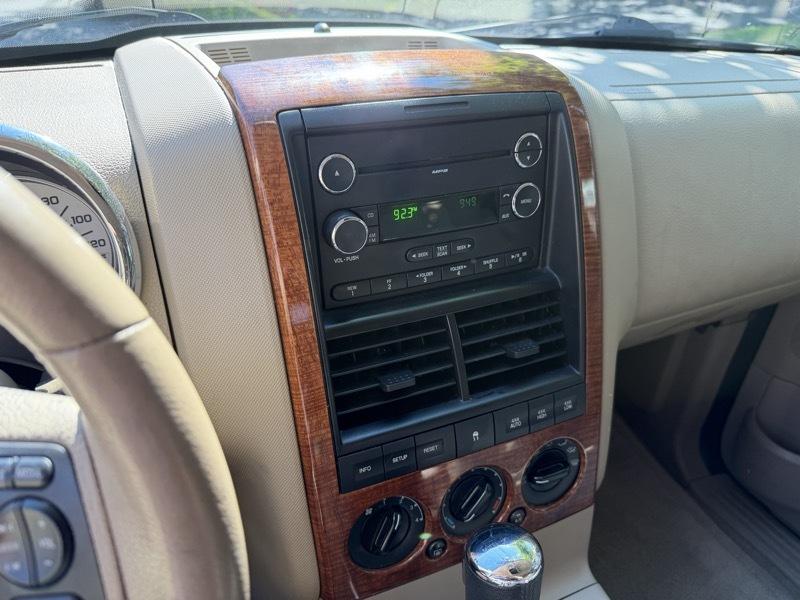Ford Explorer Eddie Bauer 4.0L 4WD 2008