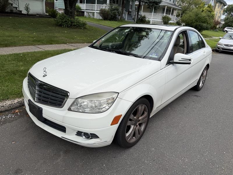 Mercedes-Benz C-Class C300 4MATIC Luxury Sedan 2010