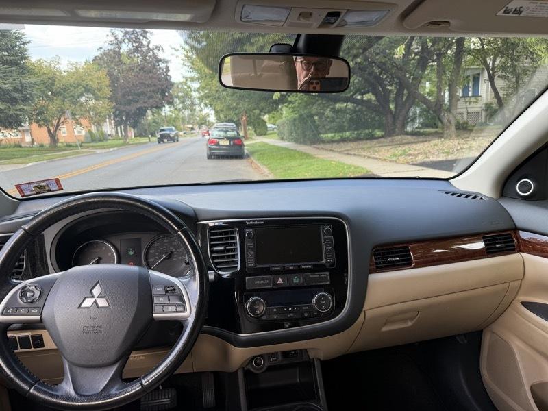 Mitsubishi Outlander SE AWD 2015