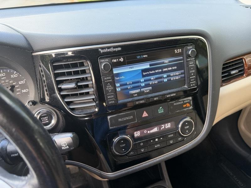 Mitsubishi Outlander SE AWD 2015