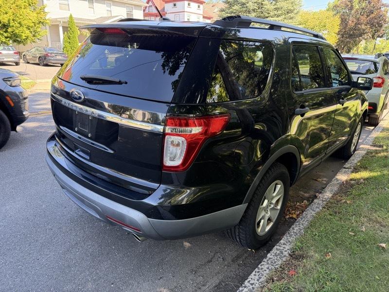 Ford Explorer Base FWD 2014