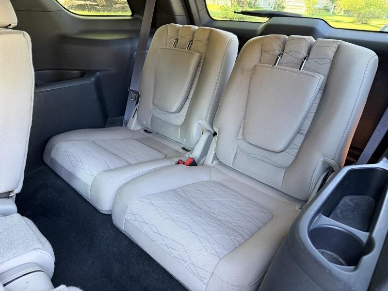 Ford Explorer Base FWD 2014