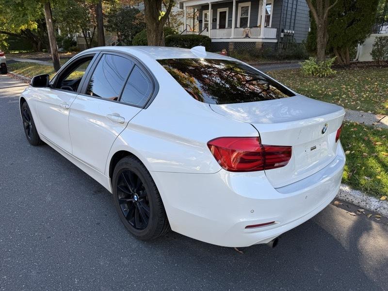 BMW 3-Series 320i xDrive Sedan 2016