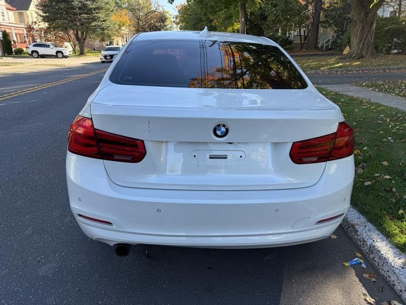 BMW 3-Series 320i xDrive Sedan 2016