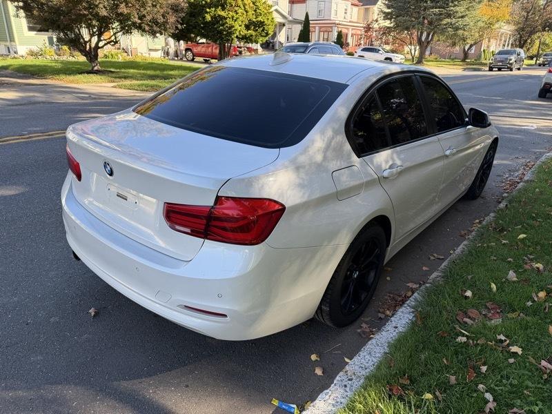 BMW 3-Series 320i xDrive Sedan 2016
