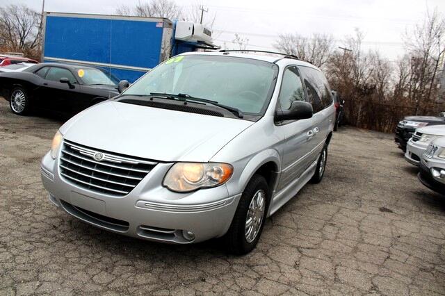 2007 Chrysler Town & Country 4dr Wgn Limited