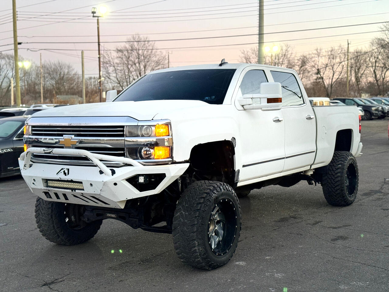 2015 Chevrolet Silverado 2500HD Built After Aug 14 4WD Crew Cab 153.7" High Country