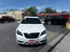 2014 Chrysler 200 