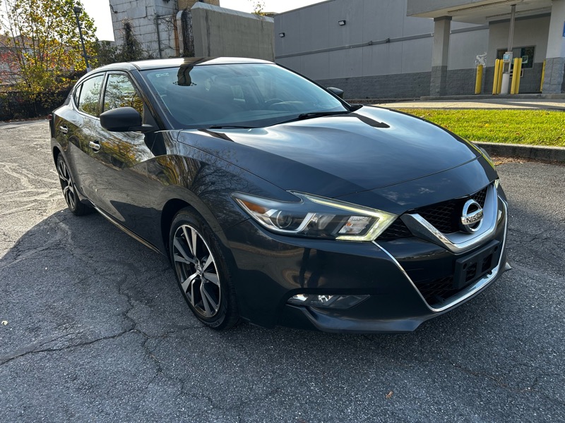 2016 Nissan Maxima S photo 2
