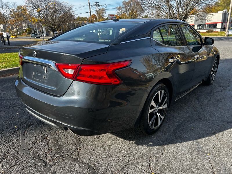 2016 Nissan Maxima S photo 3