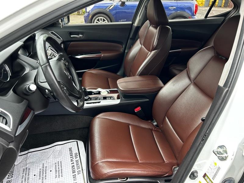 Acura TLX 8-Spd DCT 2016