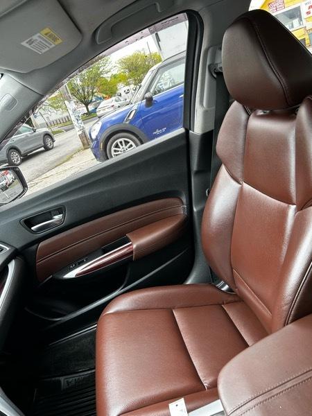 Acura TLX 8-Spd DCT 2016