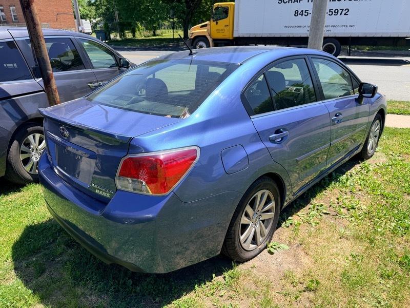 Subaru Impreza 2.0i Premium PZEV 4-Door 2015