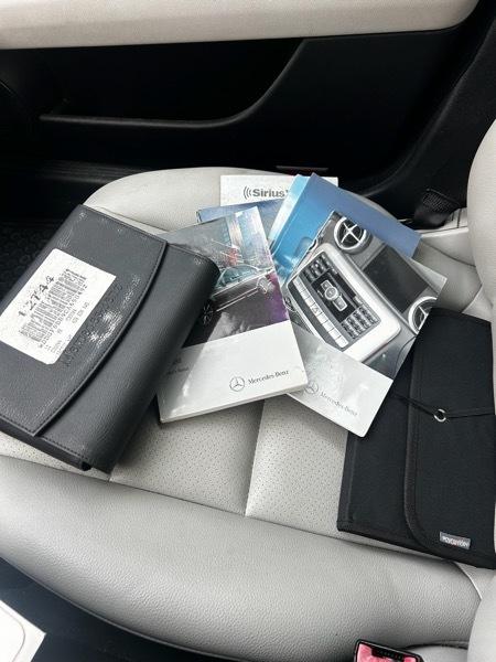 Mercedes-Benz C-Class C300 4MATIC Luxury Sedan 2012