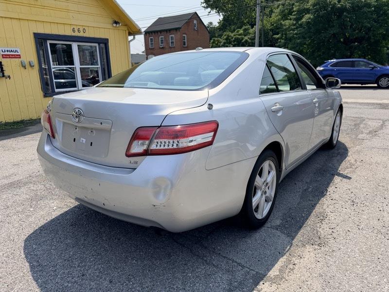 Toyota Camry 4dr Sedan LE Auto 2010