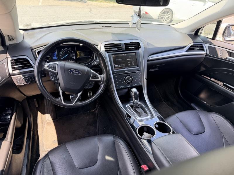 Ford Fusion Titanium AWD 2013