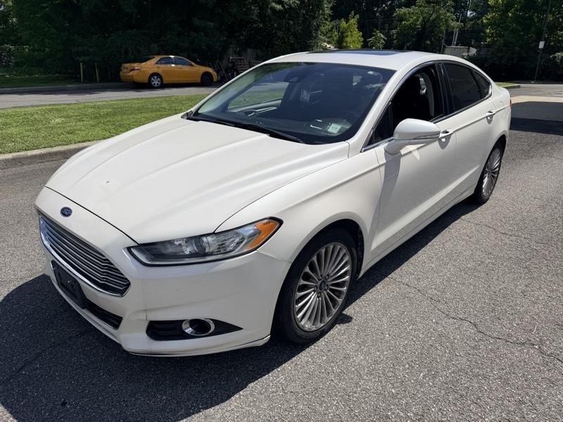 Ford Fusion Titanium AWD 2013