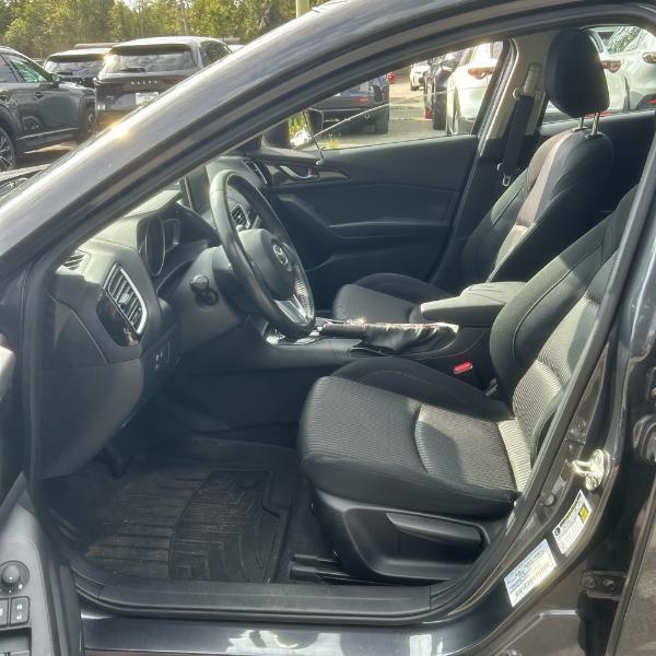 Mazda MAZDA3 i Touring AT 5-Door 2015