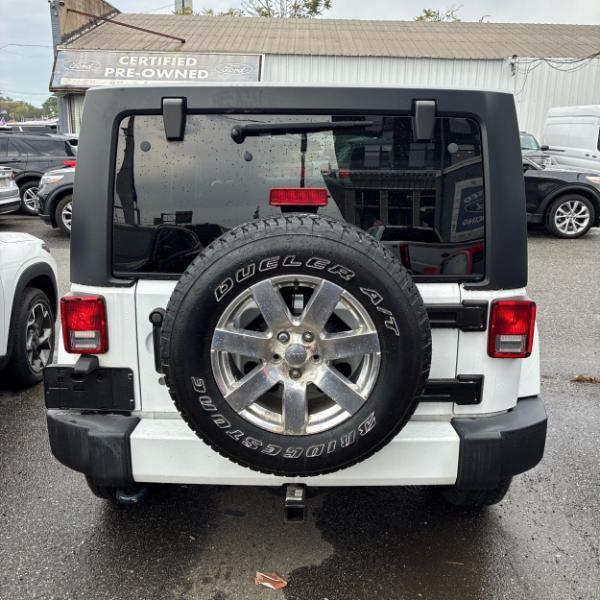 Jeep Wrangler Unlimited Sahara 4WD 2016