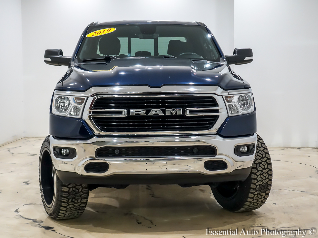 RAM 1500 Big Horn Crew Cab SWB 4WD 2019