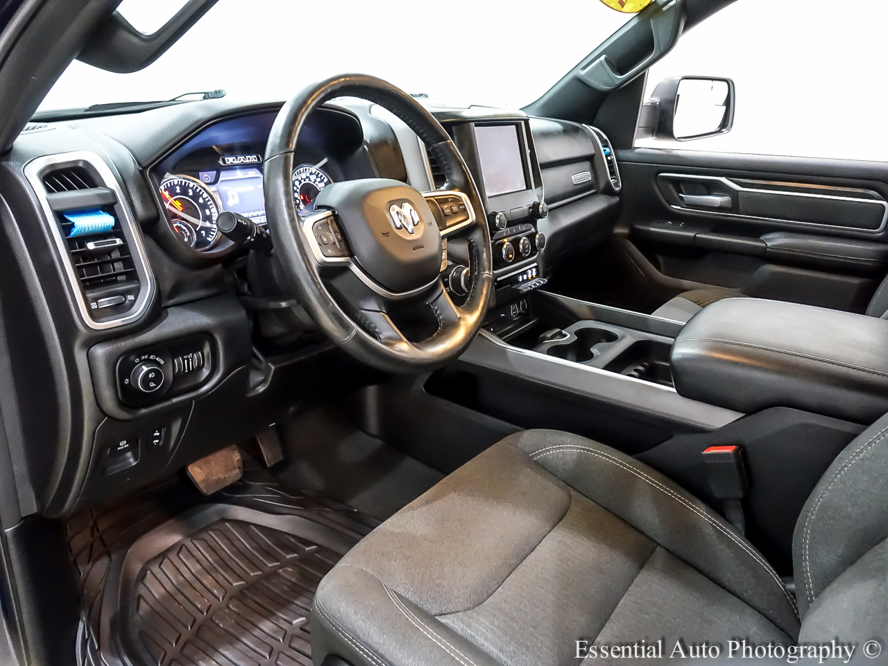 RAM 1500 Big Horn Crew Cab SWB 4WD 2019