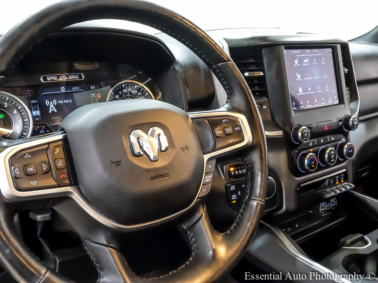 RAM 1500 Big Horn Crew Cab SWB 4WD 2019