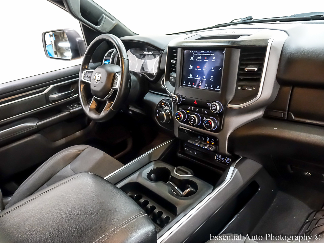 RAM 1500 Big Horn Crew Cab SWB 4WD 2019