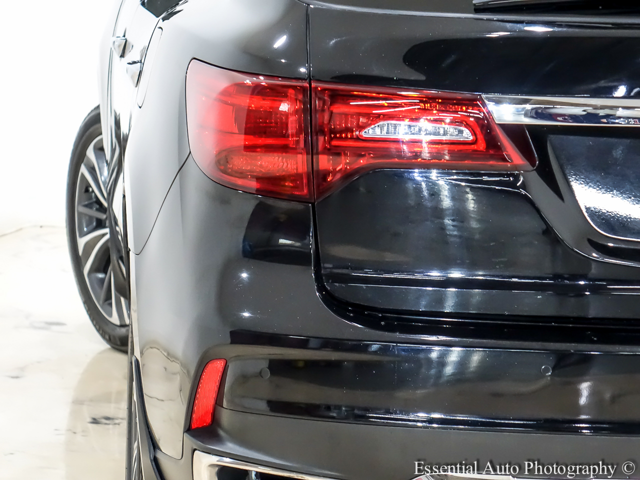 Acura MDX SH-AWD 9-Spd AT w/Tech Package 2020