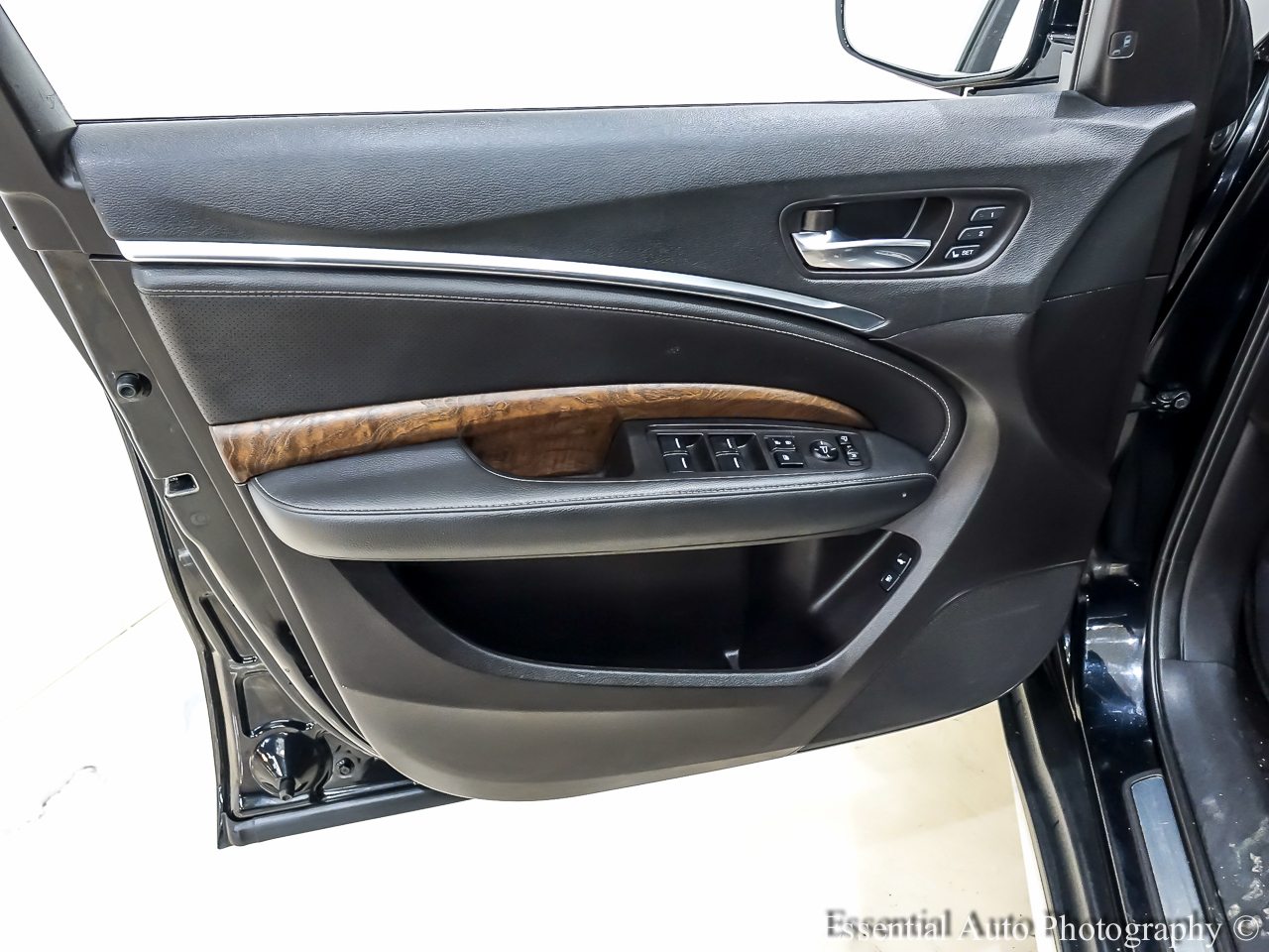 Acura MDX SH-AWD 9-Spd AT w/Tech Package 2020