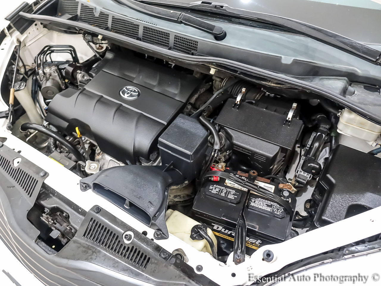 Toyota Sienna LE 8-Pass V6 2011