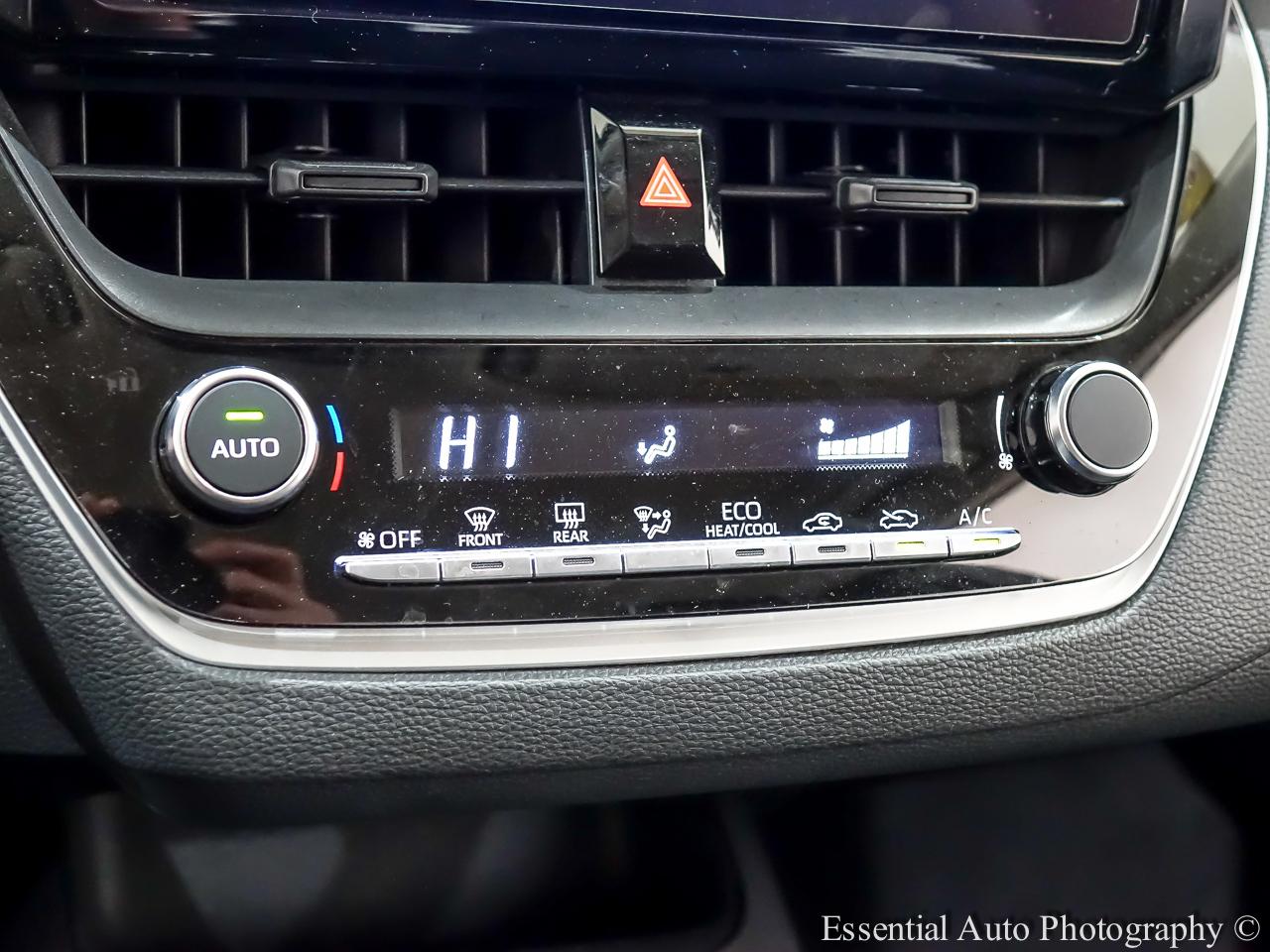 Toyota Corolla LE 2024