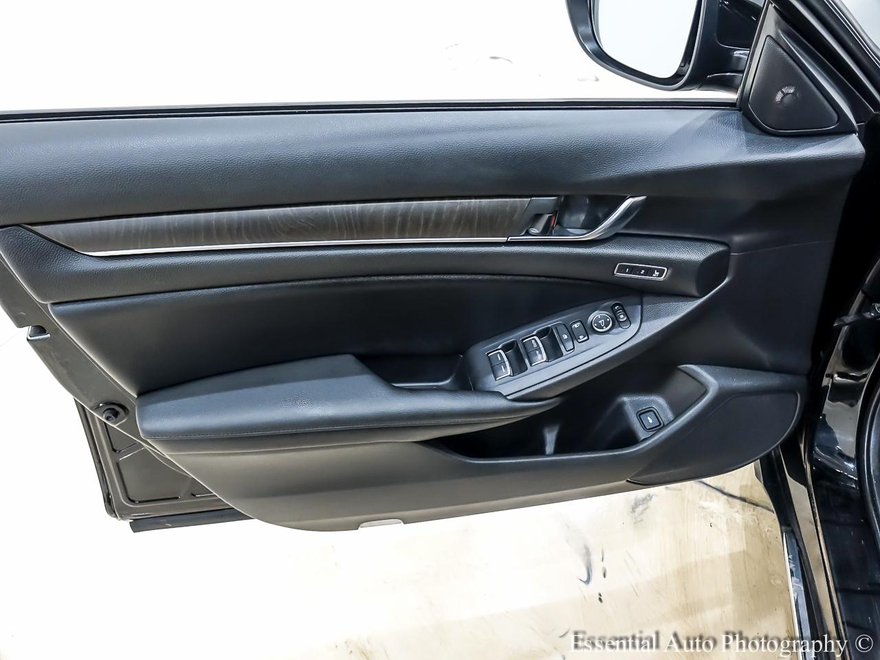 Honda Accord Touring 2.0T 2020