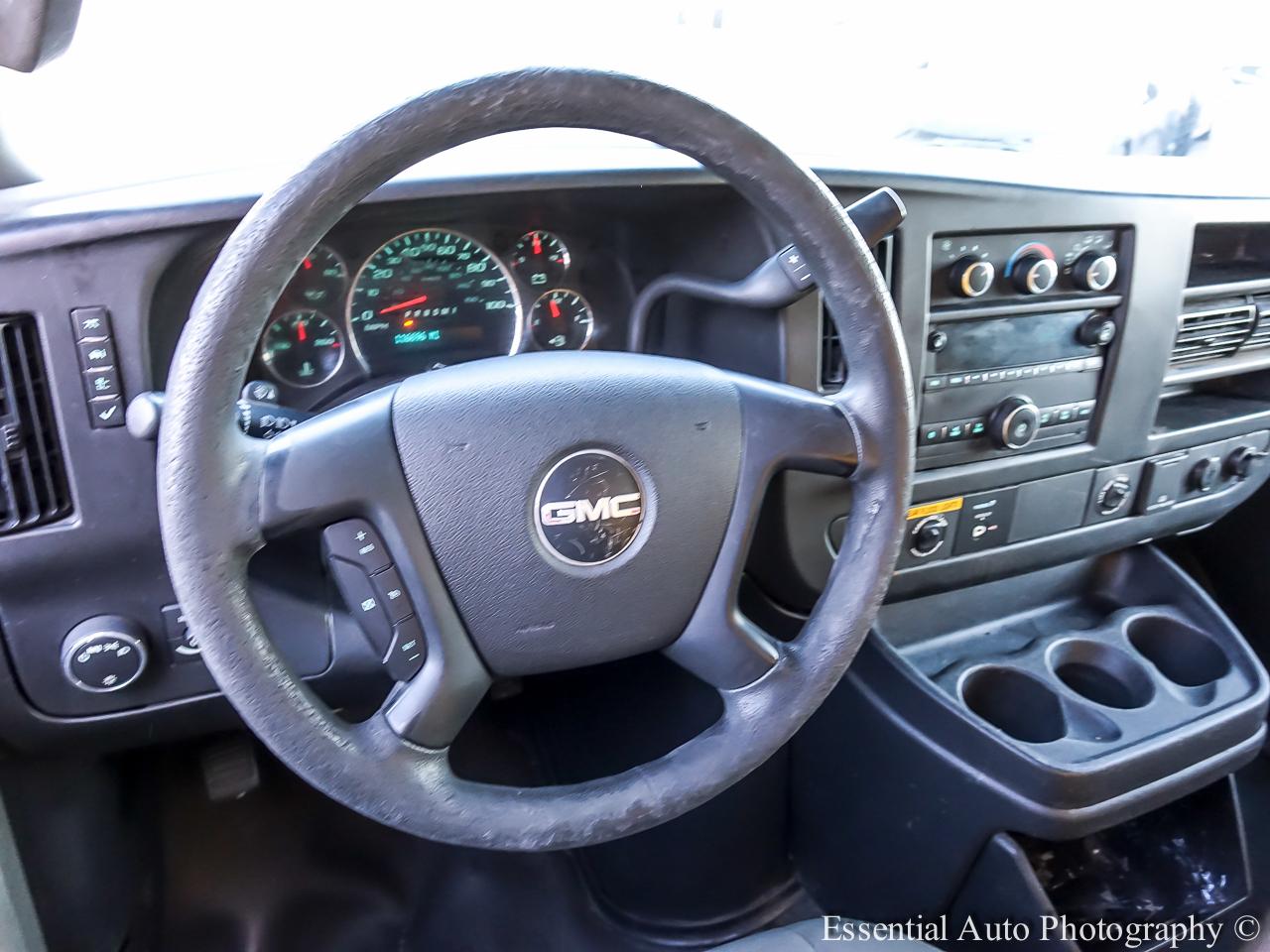 GMC Savana G3500 177 in. 2016