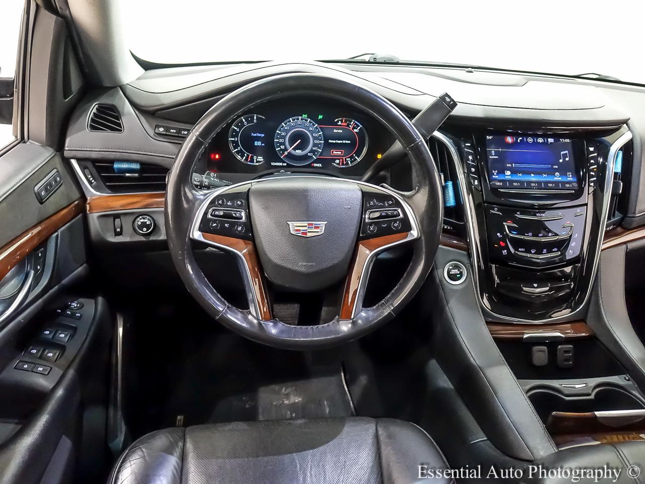 Cadillac Escalade Luxury 4WD 2018