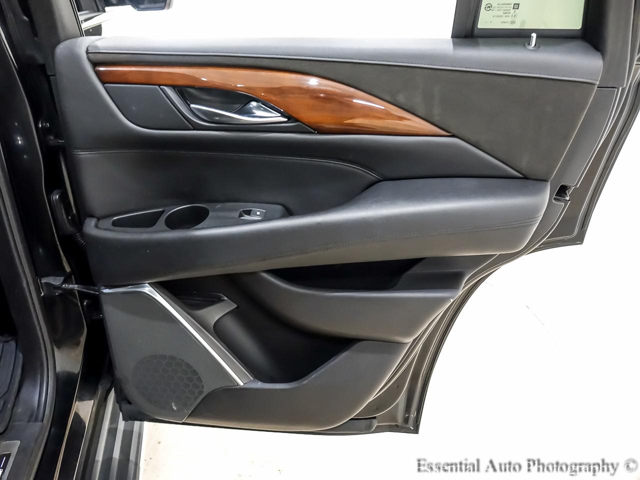 Cadillac Escalade Luxury 4WD 2018