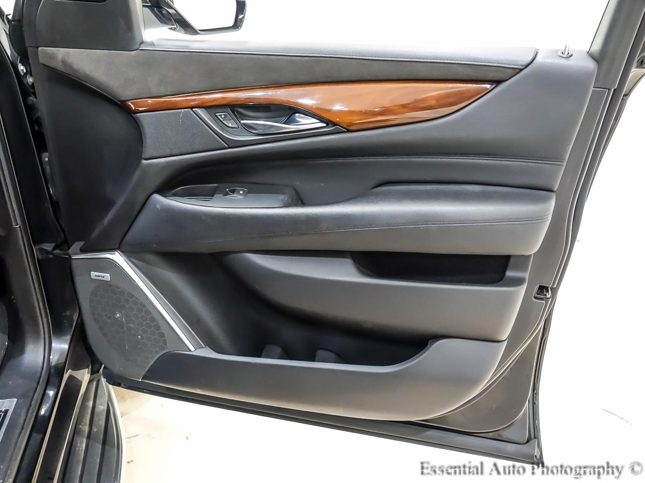 Cadillac Escalade Luxury 4WD 2018