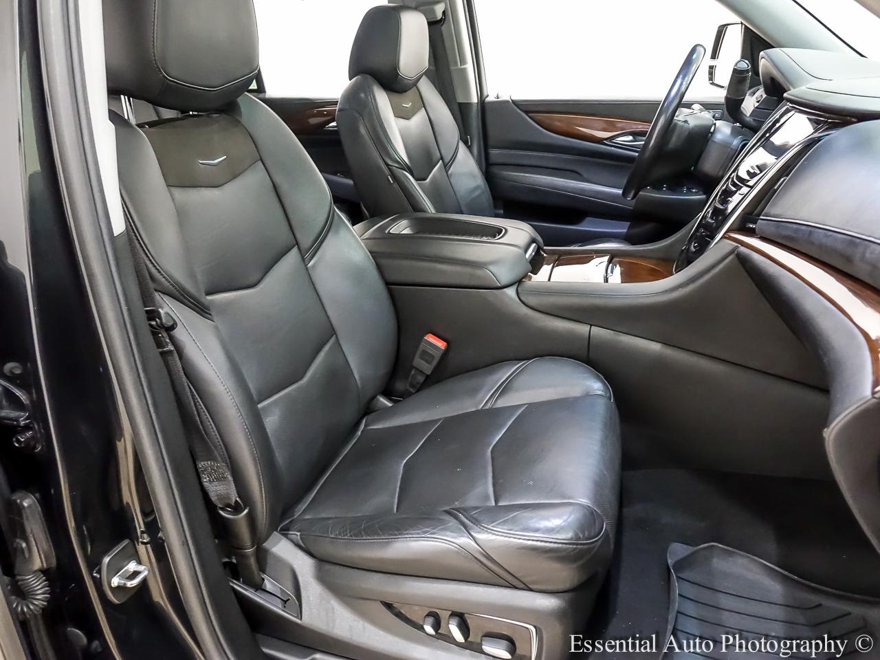 Cadillac Escalade Luxury 4WD 2018