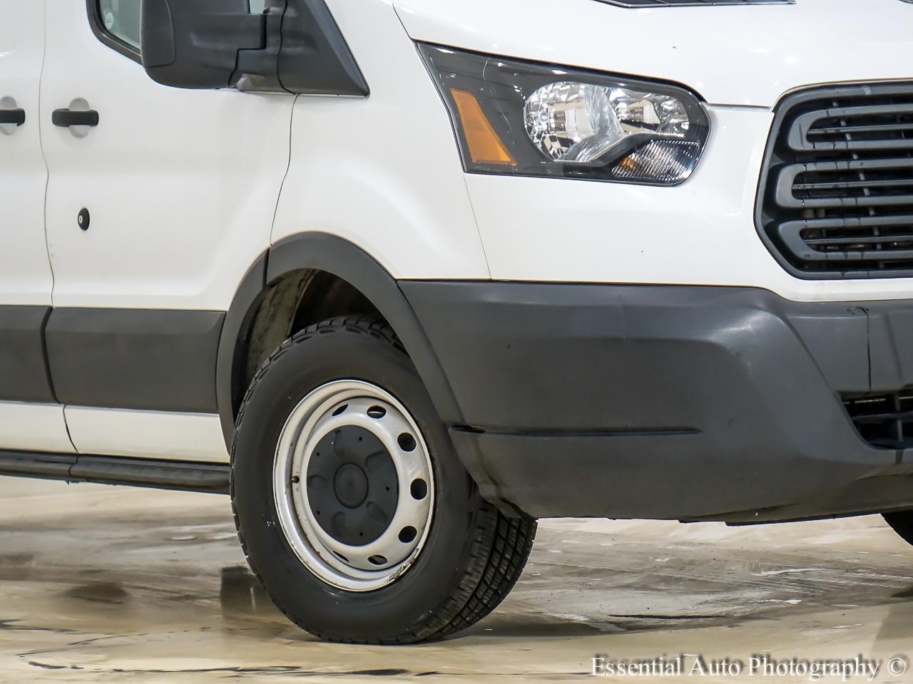 Ford Transit 150 Van Low Roof w/Sliding Pass. 130-in. WB 2019