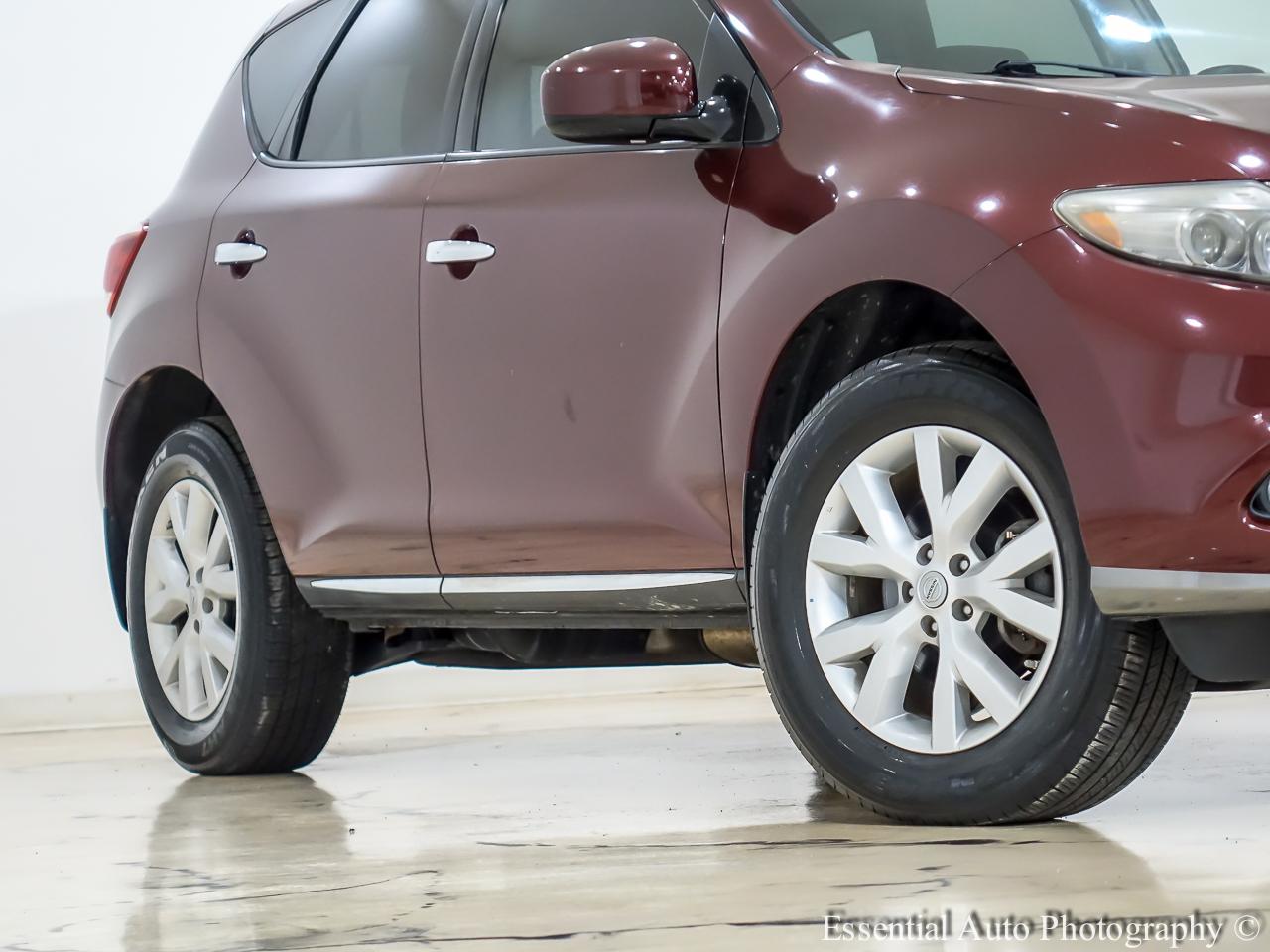 Nissan Murano SV AWD 2011