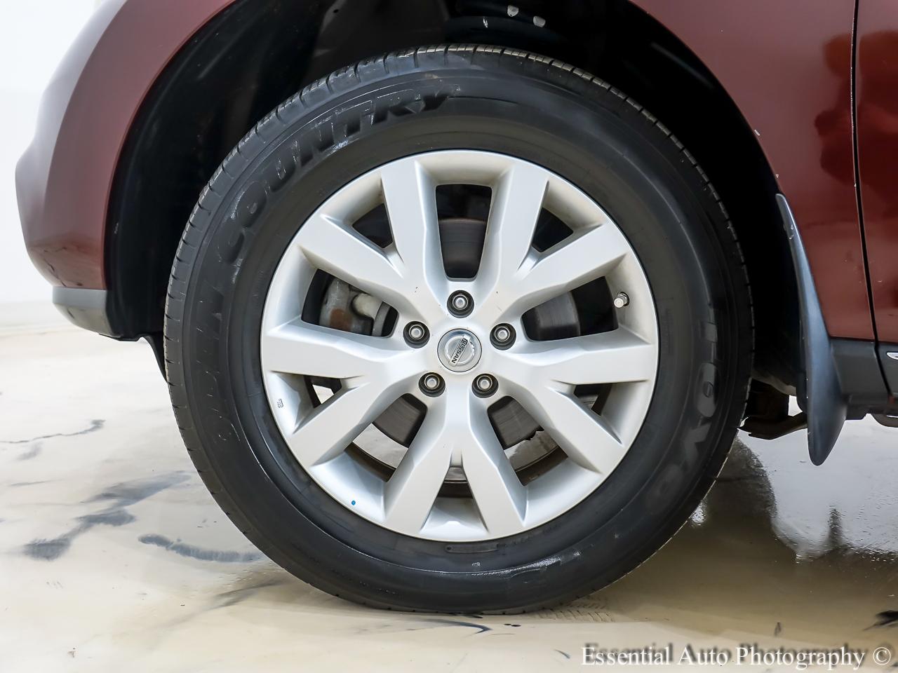 Nissan Murano SV AWD 2011