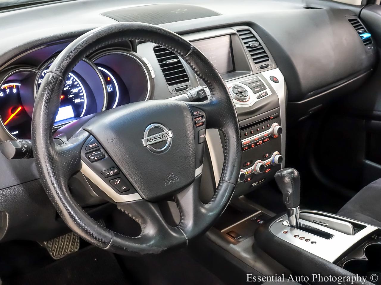 Nissan Murano SV AWD 2011